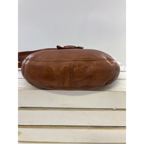 VILENCA HOLLAND SMALL BROWN GENUINE LEATHER CROSSBODY BAG - Picture 6 of 10